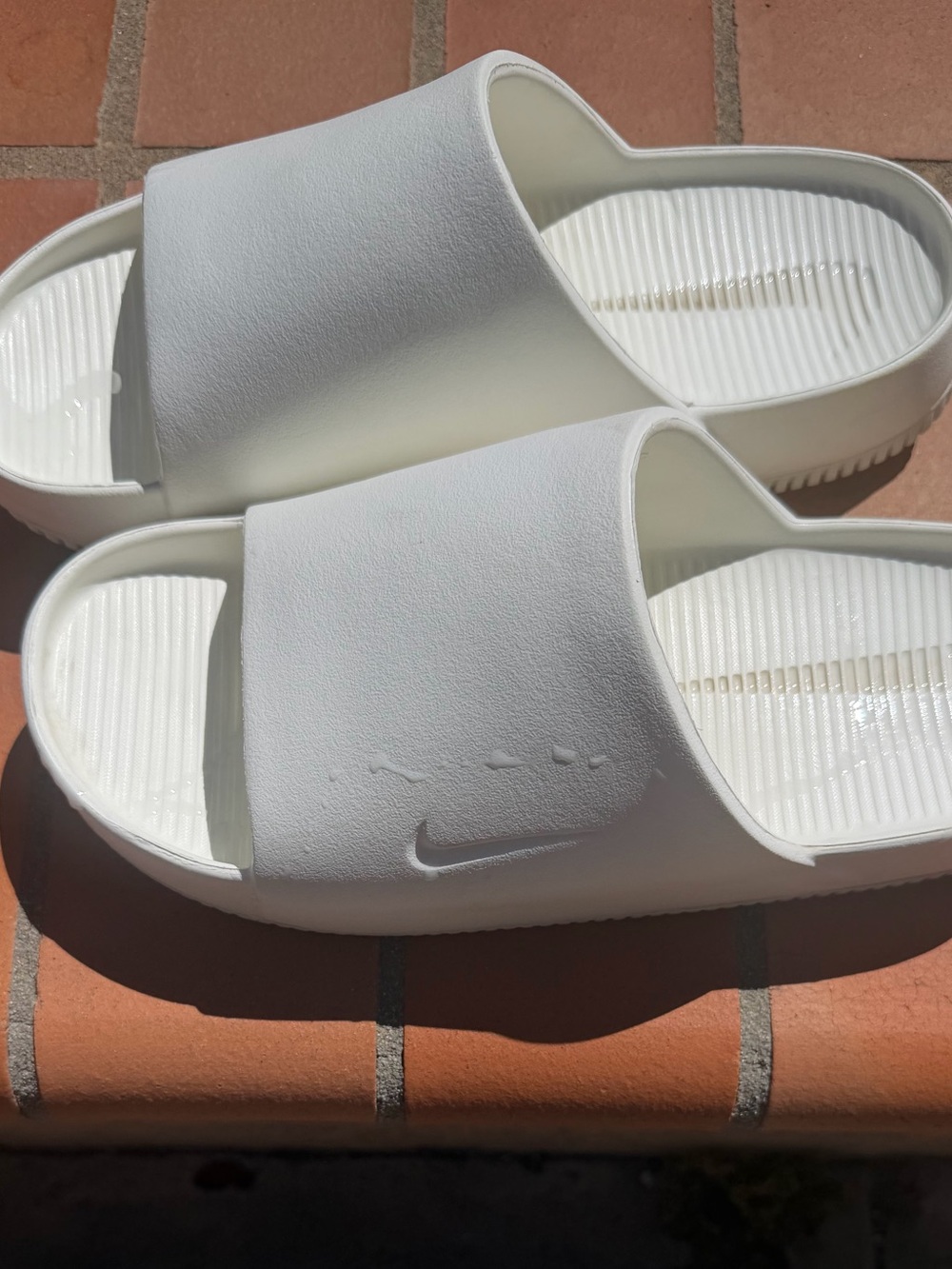 Nike White Unisex Slide Sandals with Embossed Swoosh - Picture 2 of 3